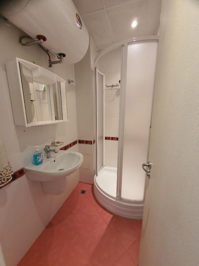 Апртамент Чайка Бл.17 Varna Exteriör bild