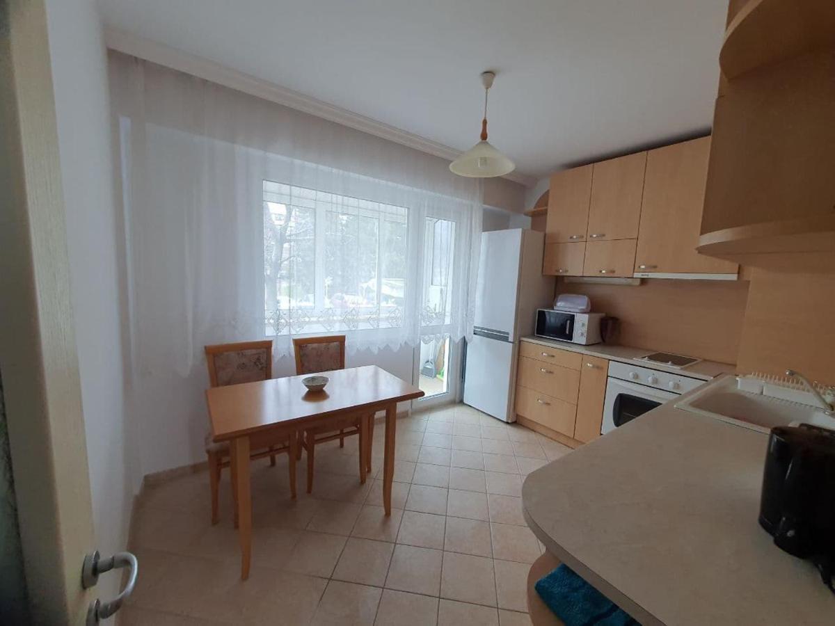 Апртамент Чайка Бл.17 Varna Exteriör bild